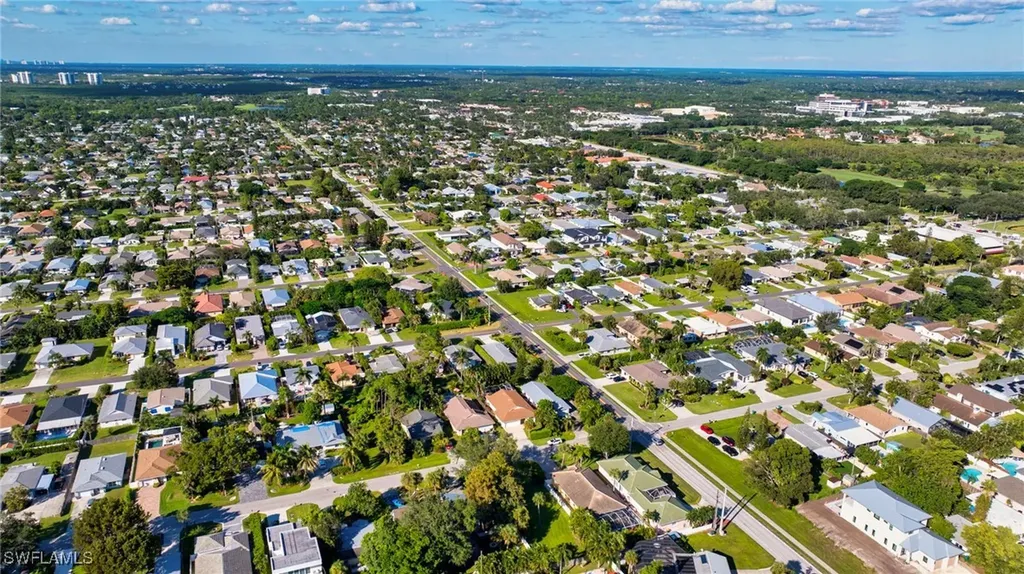 790 97th Avenue N Naples FL 34108