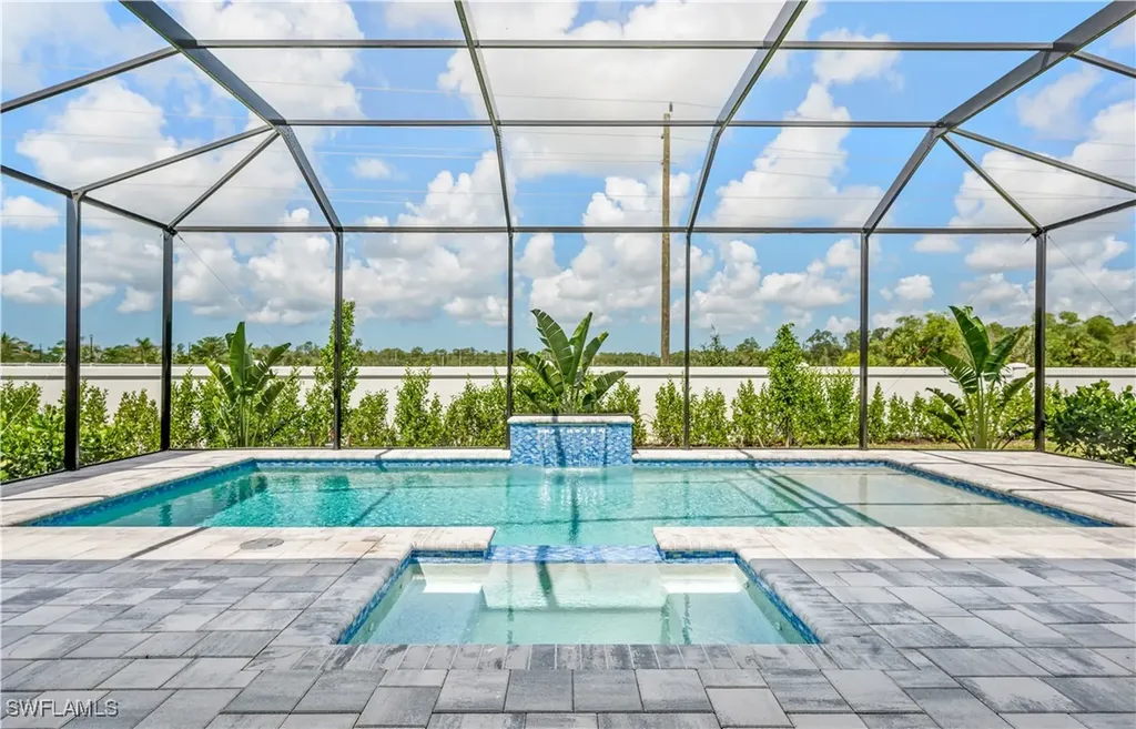 9033 Wisteria Way Naples FL 34114