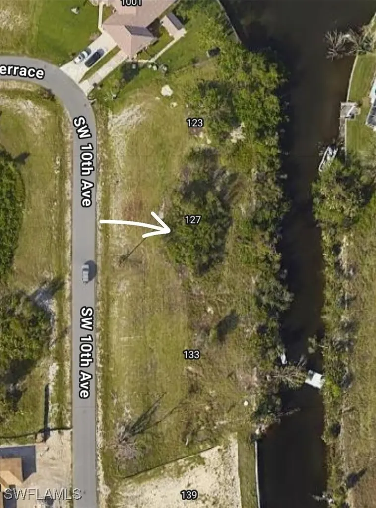 127 SW 10th Avenue Cape Coral FL 33991