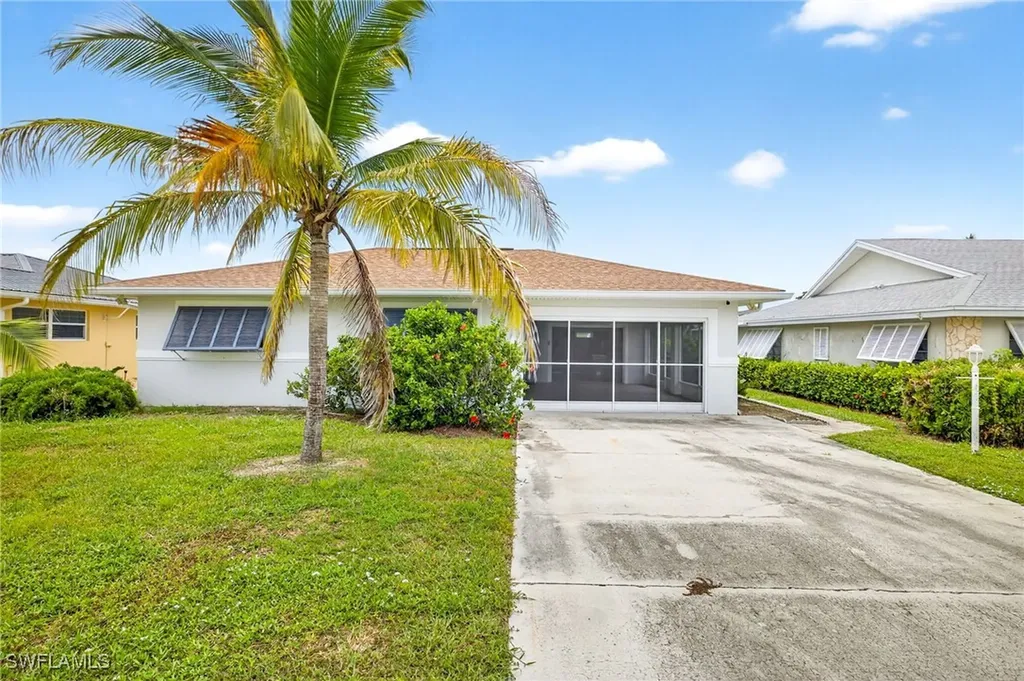 160 San Salvador Street Naples FL 34113