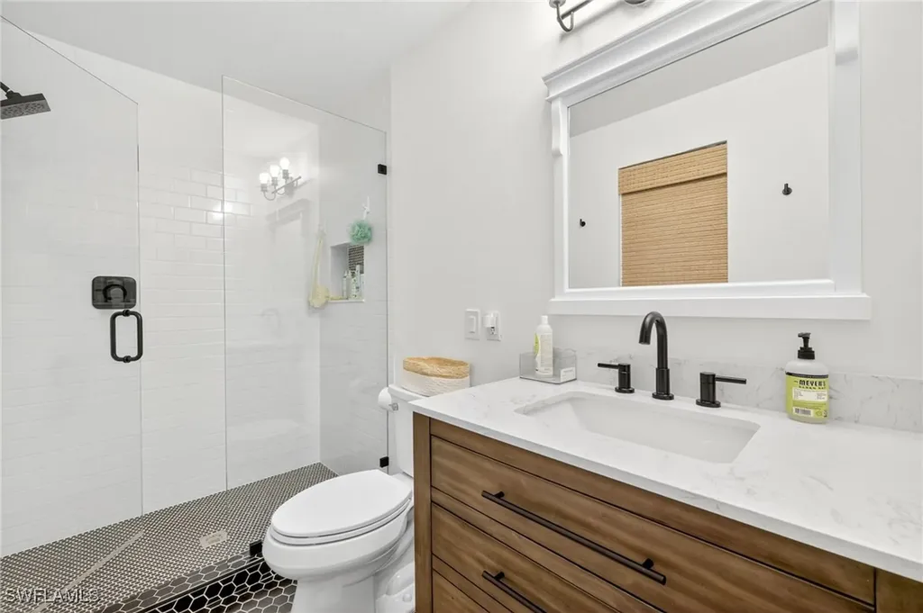 160 San Salvador Street Naples FL 34113