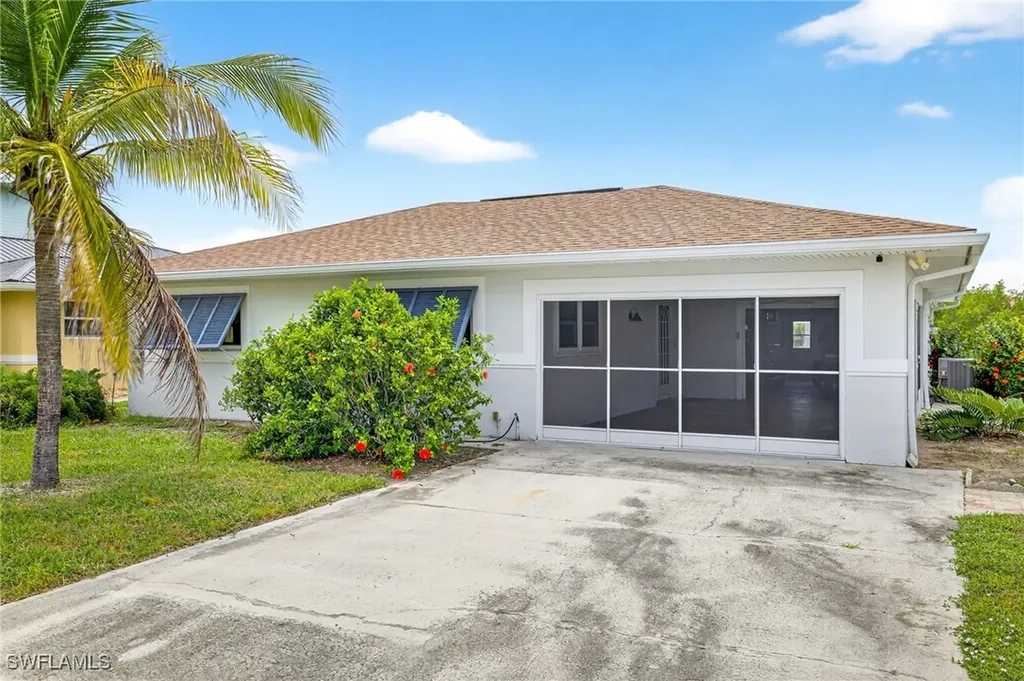 160 San Salvador Street Naples FL 34113