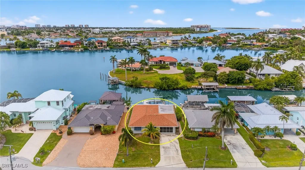 160 San Salvador Street Naples FL 34113