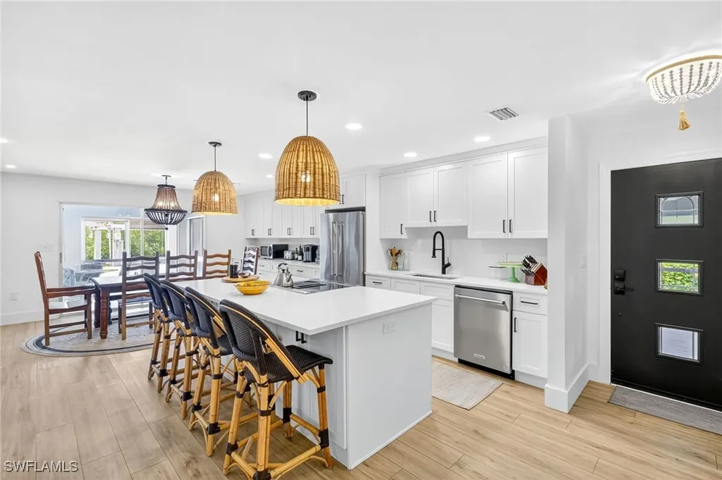 160 San Salvador Street Naples FL 34113