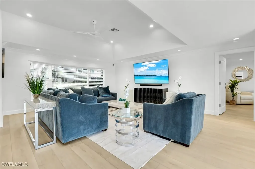 151 Bayview Avenue Naples FL 34108
