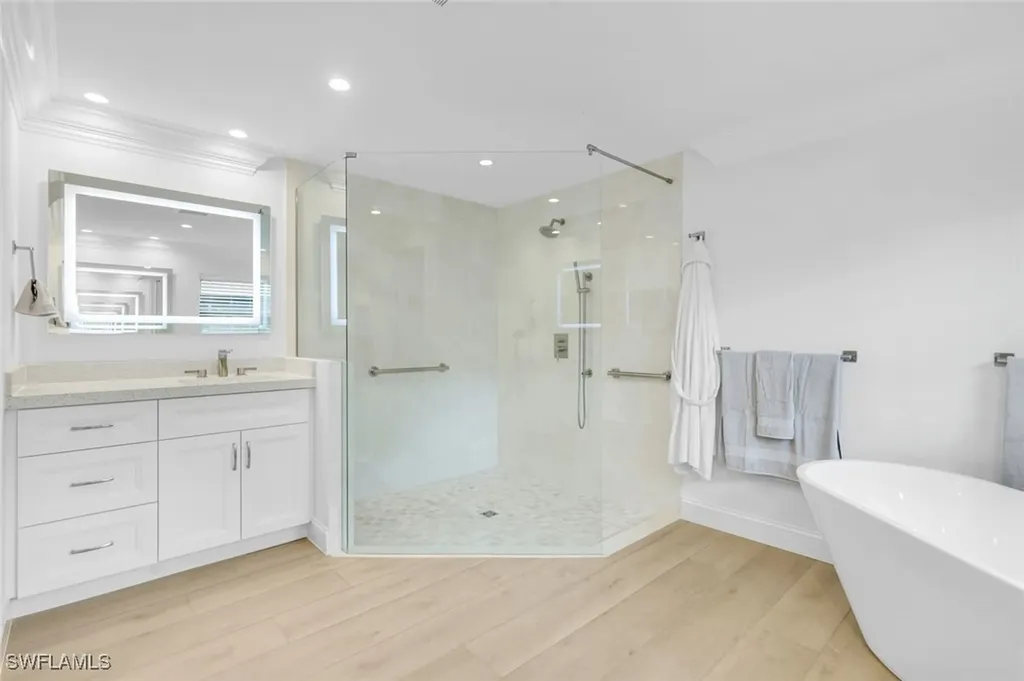 151 Bayview Avenue Naples FL 34108