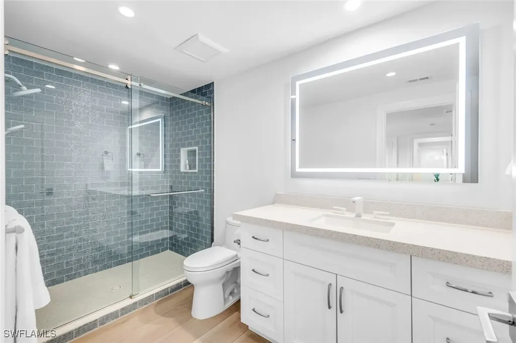 151 Bayview Avenue Naples FL 34108