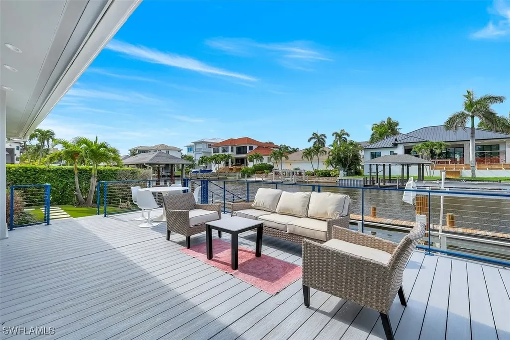 151 Bayview Avenue Naples FL 34108