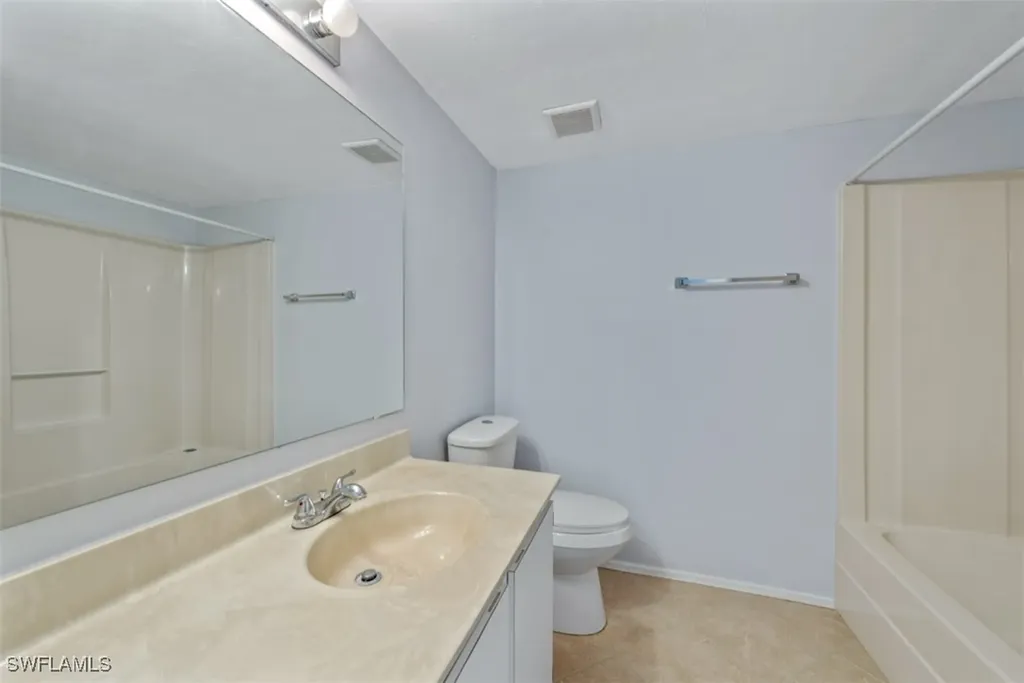 134 Cypress Way E Naples FL 34110