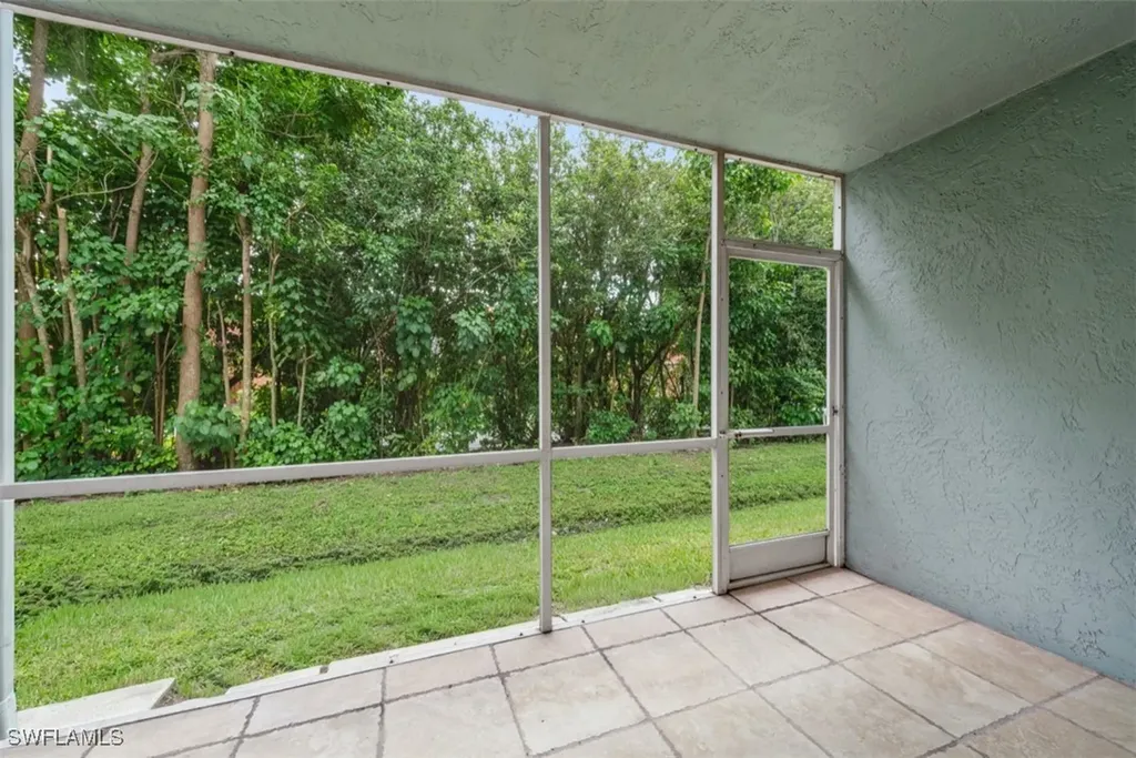 134 Cypress Way E Naples FL 34110