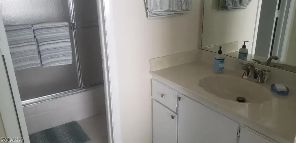 3618 Arctic Circle Naples FL 34112-5045