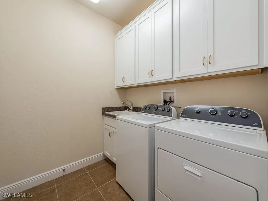 7826 Martino Circle Naples FL 34112