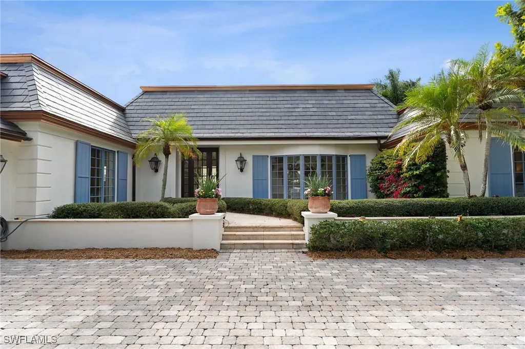 1060 Galleon Drive Naples FL 34102