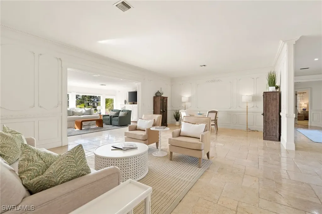 1060 Galleon Drive Naples FL 34102