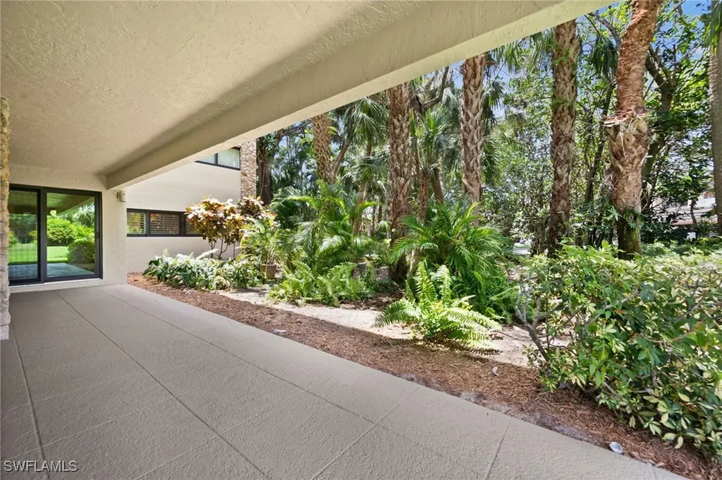 100 Tall Pine Lane Naples FL 34105