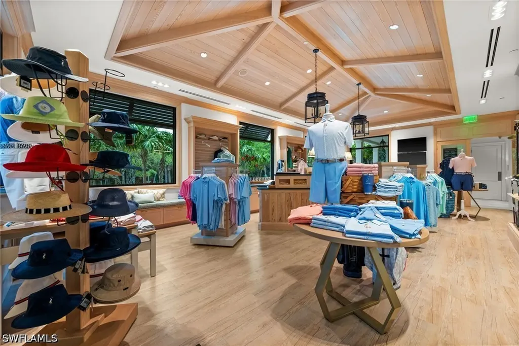 100 Tall Pine Lane Naples FL 34105