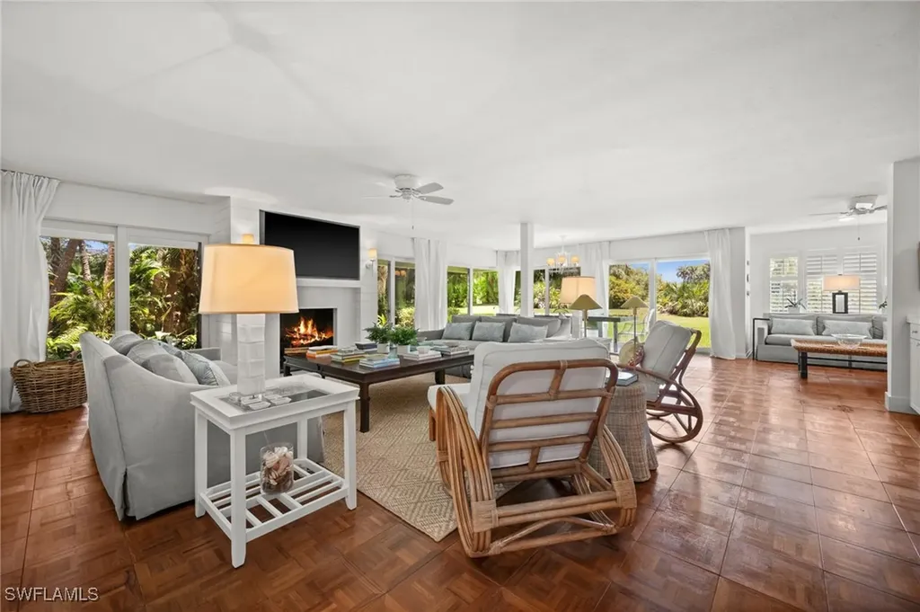 100 Tall Pine Lane Naples FL 34105