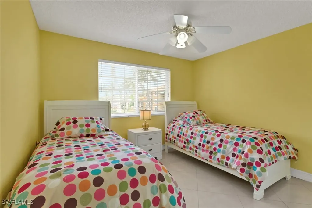 1195 Wildwood Lakes Boulevard Naples FL 34104