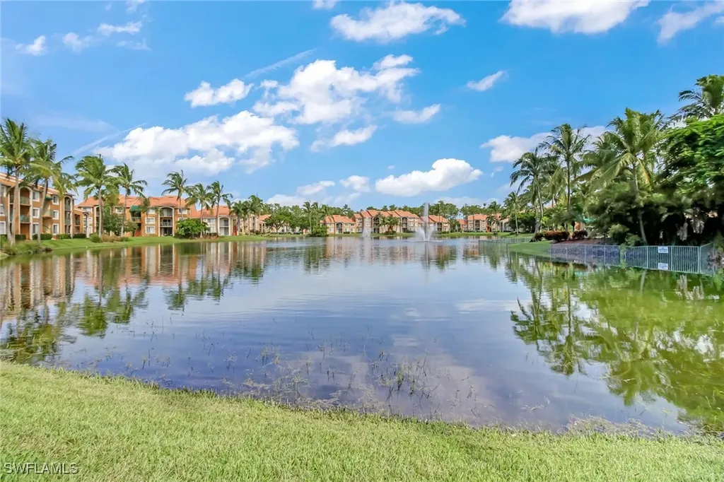 1195 Wildwood Lakes Boulevard Naples FL 34104
