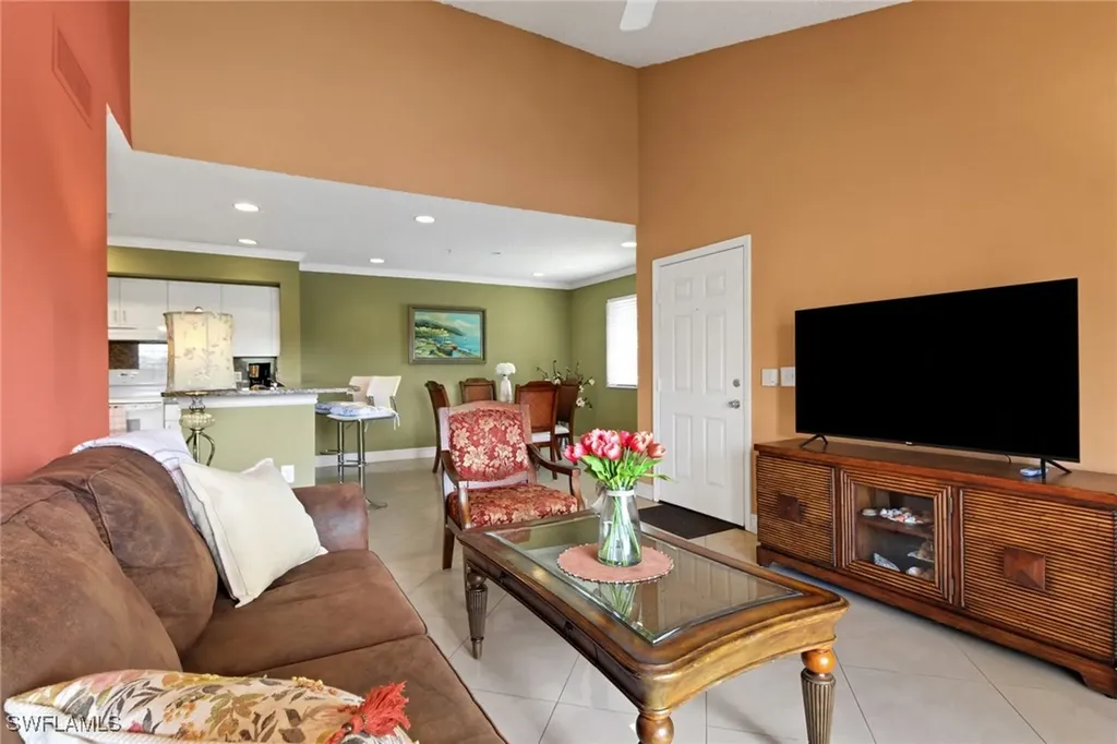1195 Wildwood Lakes Boulevard Naples FL 34104