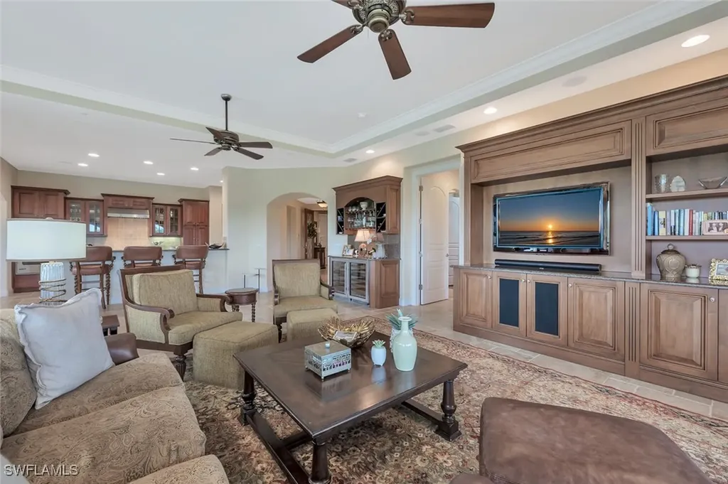 2543 Marquesa Royale Lane Naples FL 34109
