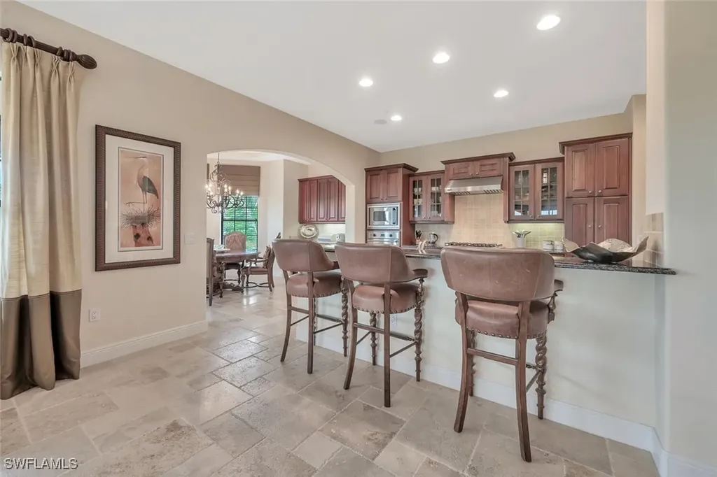 2543 Marquesa Royale Lane Naples FL 34109
