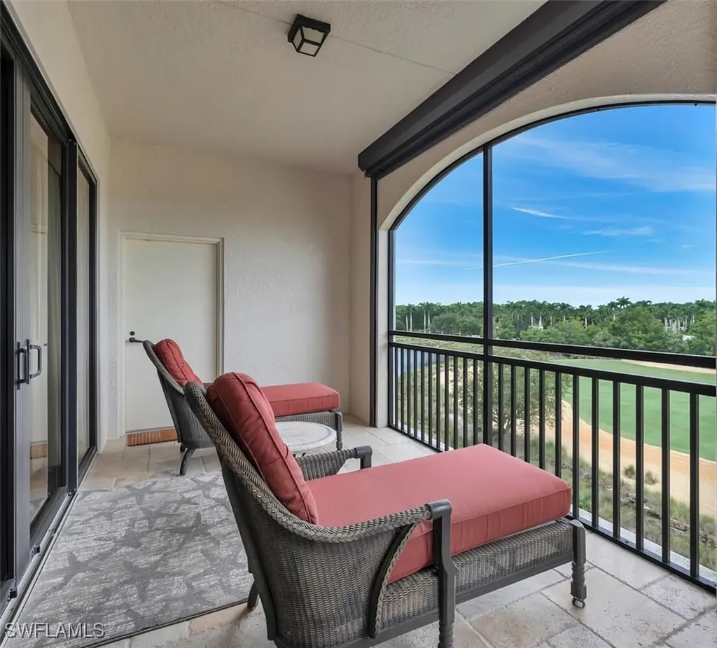 2543 Marquesa Royale Lane Naples FL 34109
