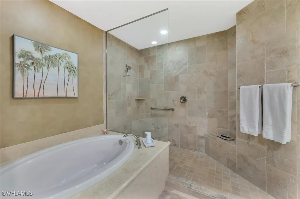 2543 Marquesa Royale Lane Naples FL 34109