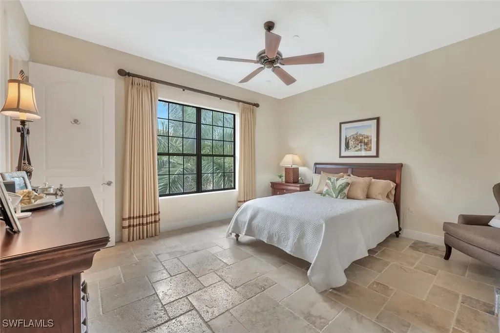 2543 Marquesa Royale Lane Naples FL 34109