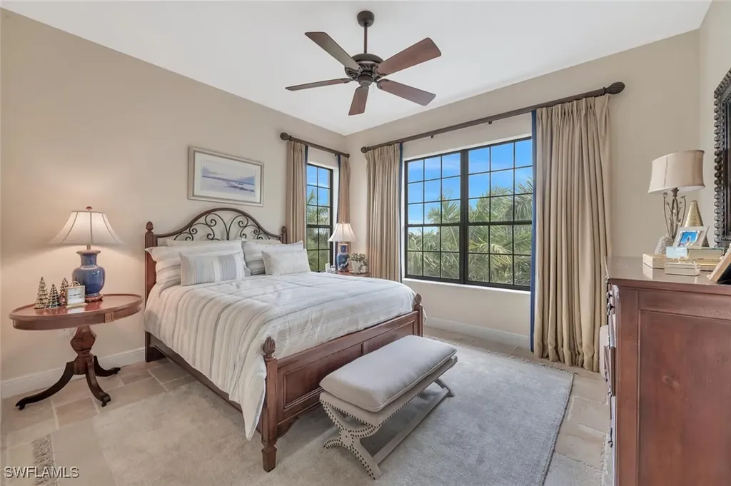 2543 Marquesa Royale Lane Naples FL 34109