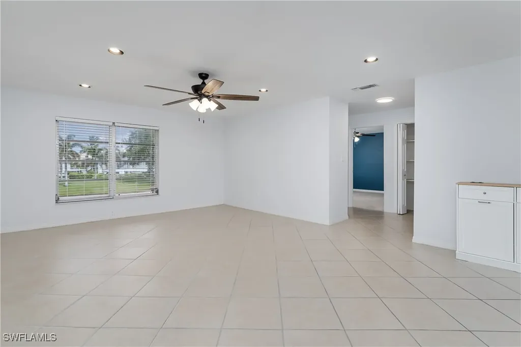 180 Cypress Way E Naples FL 34110