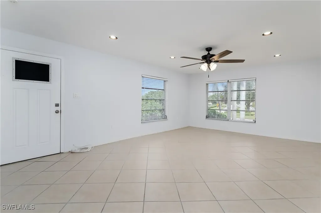 180 Cypress Way E Naples FL 34110