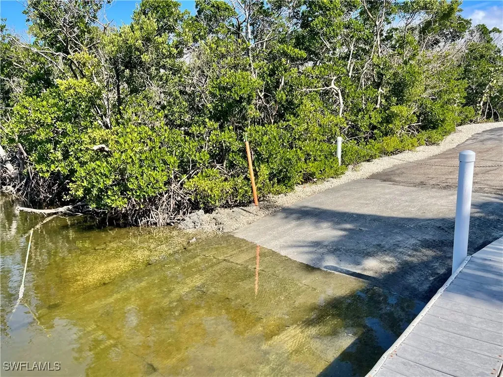 15 Galleon Way Fort Myers Beach FL 33931