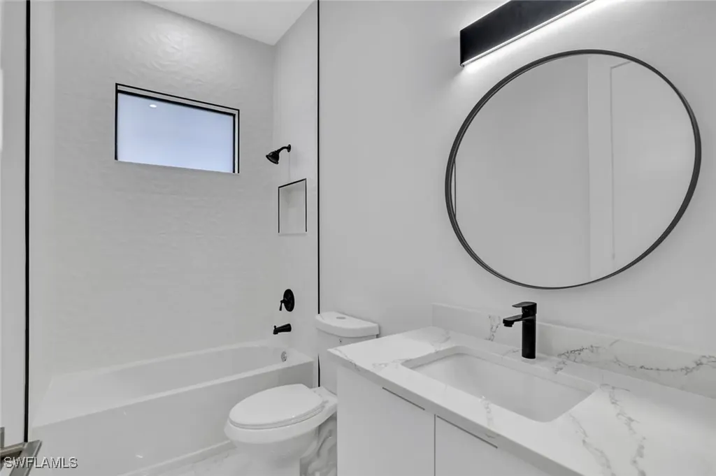 169 18th Avenue NW Naples FL 34120