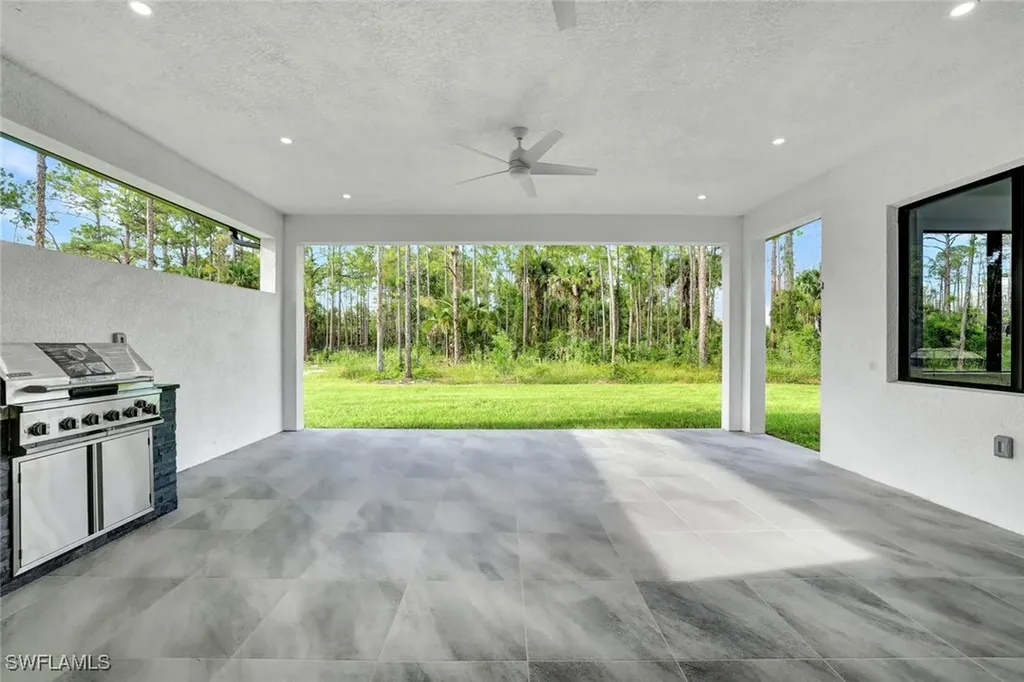 169 18th Avenue NW Naples FL 34120