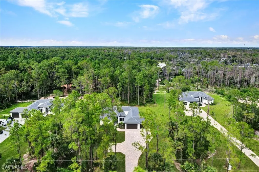 169 18th Avenue NW Naples FL 34120