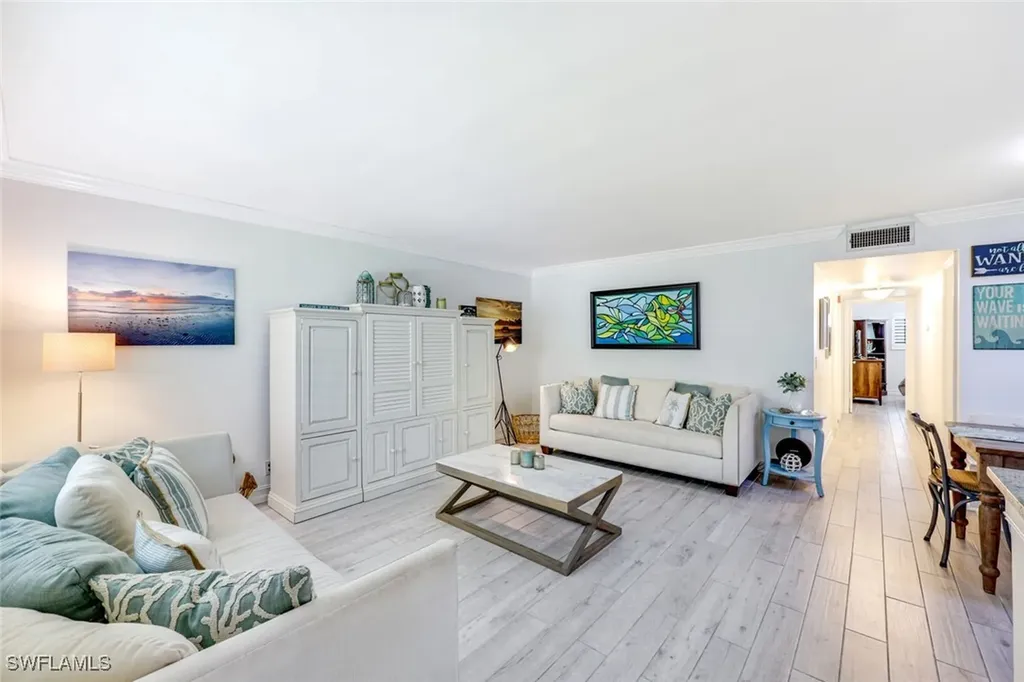 766 Central Avenue Naples FL 34102