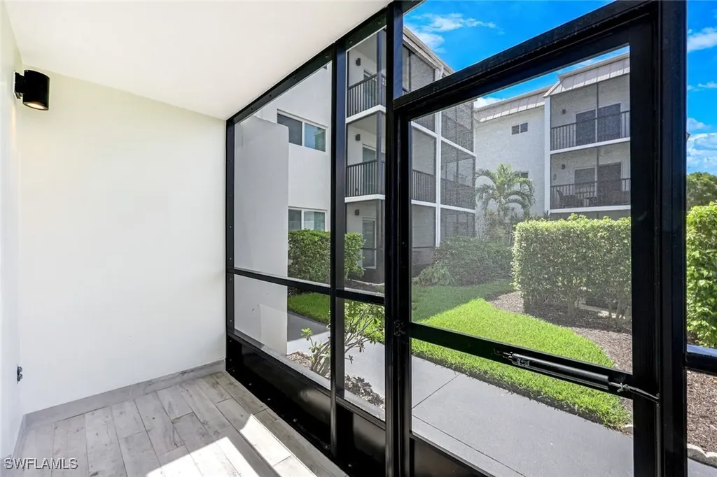 766 Central Avenue Naples FL 34102
