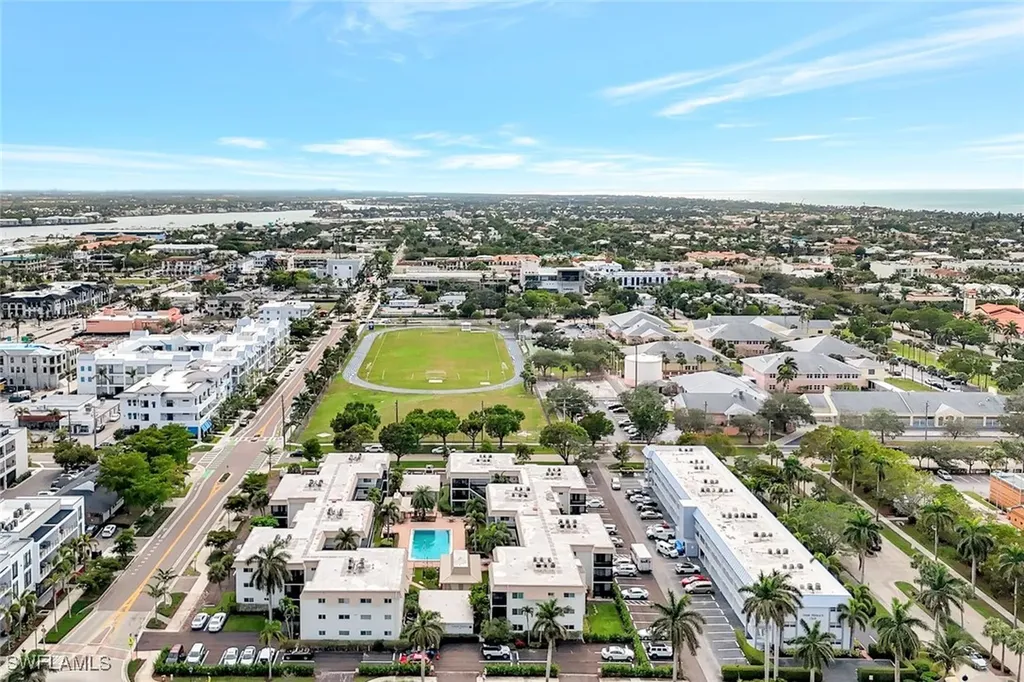 766 Central Avenue Naples FL 34102