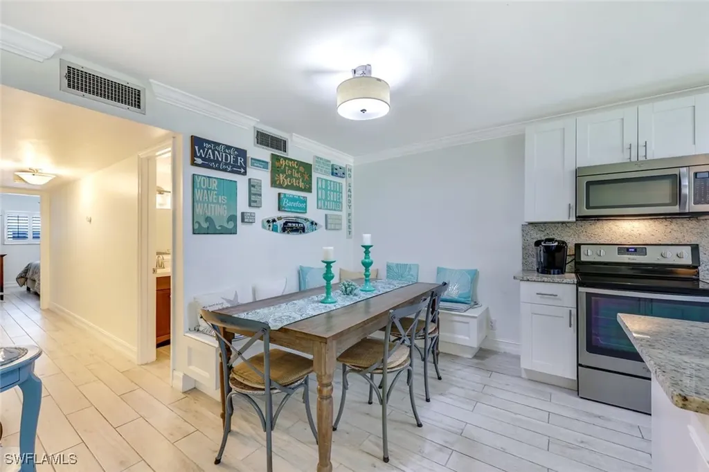 766 Central Avenue Naples FL 34102