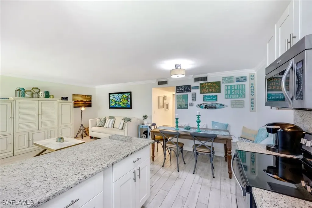 766 Central Avenue Naples FL 34102