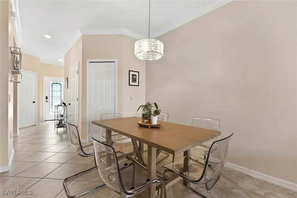 2667 Blossom Way Naples FL 34120