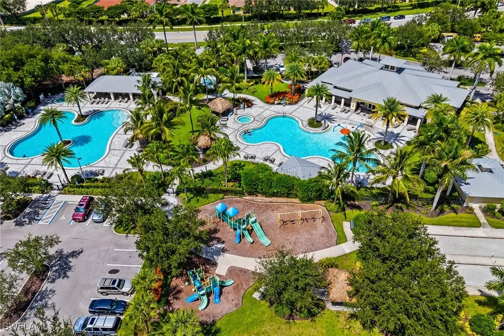 2667 Blossom Way Naples FL 34120