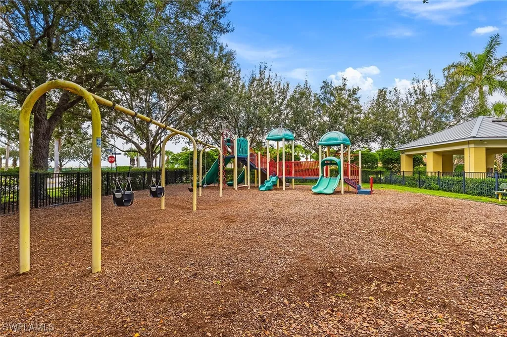 2667 Blossom Way Naples FL 34120