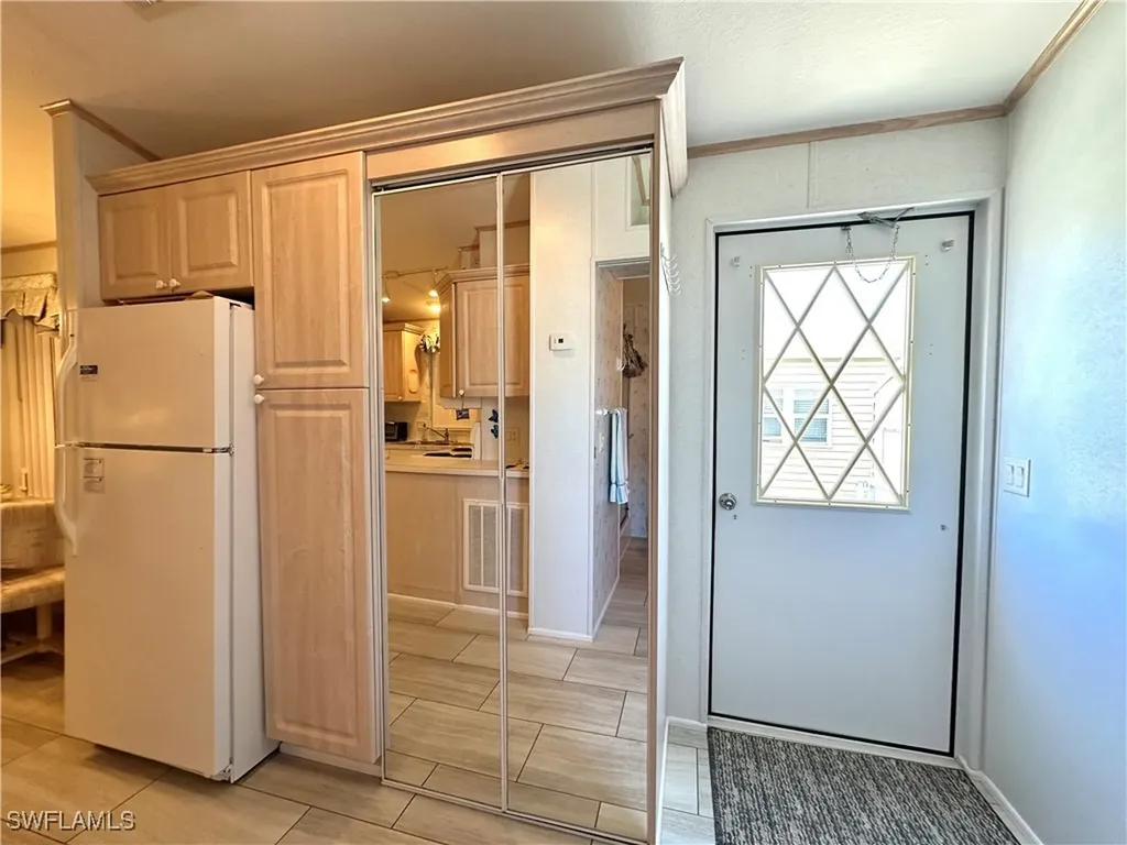 4540 Split Log Lane E Estero FL 33928