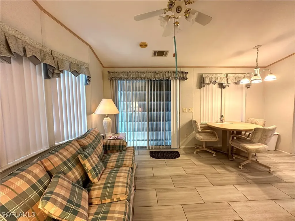 4540 Split Log Lane E Estero FL 33928