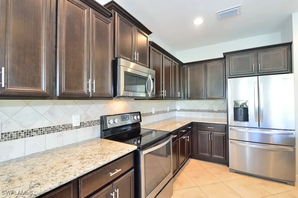 10271 Glastonbury Circle Fort Myers FL 33913