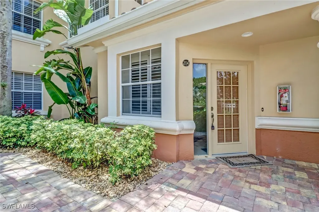 3960 Deer Crossing Court Naples FL 34114