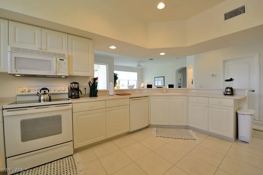 8990 Palmas Grandes Boulevard Bonita Springs FL 34135