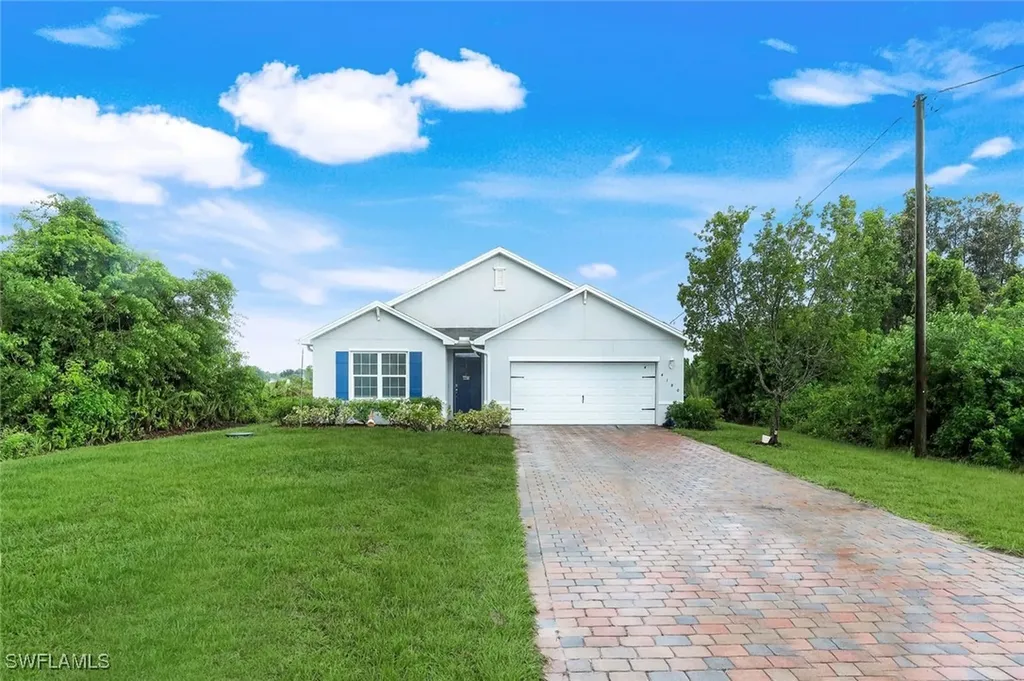4180 68th Avenue NE Naples FL 34120